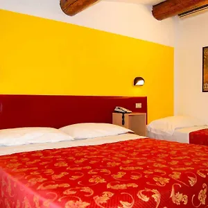3* Hotel Mantegna Stazione
